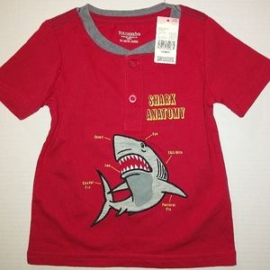 ☆NWT☆Toddler Boys ☆TOUGHSKINS☆Red Short Sleeve Shark Patch T-shirt